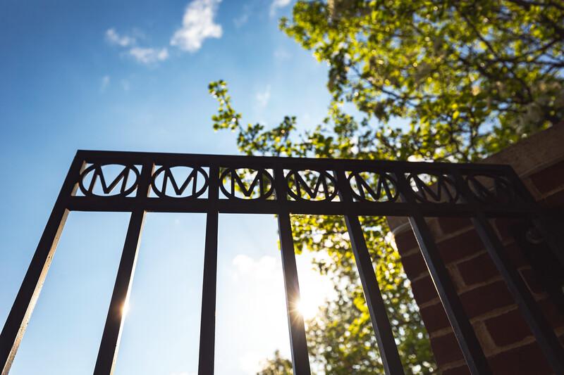 M Gate